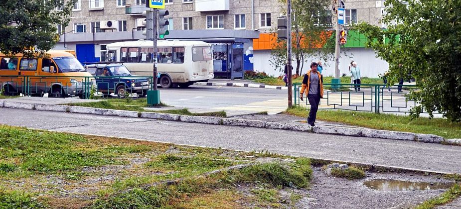 В самом центре Заречного расположен травмоопасный участок 