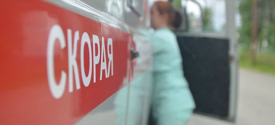 На Медной Шахте мужчина упал с пятого этажа 