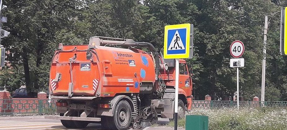 Уборкой дорог и тротуаров летом займутся местные коммунальщики