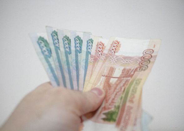 Краснотурьинский суд взыскал с местного ООО задолженность по зарплате и компенсацию морального вреда