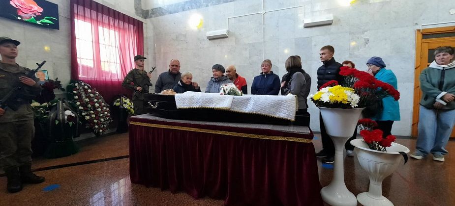 «Имел бронь, но отправился на фронт». Простились с ветераном Великой Отечественной войны