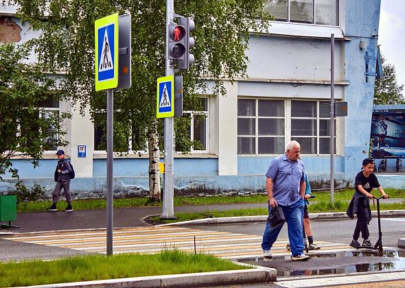 Горожане вынуждены переходить дорогу на улице Чкалова по сигналу соседних светофоров