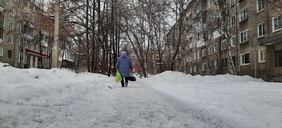 В мэрии заявляют: гололед в Краснотурьинске устраняют круглосуточно
