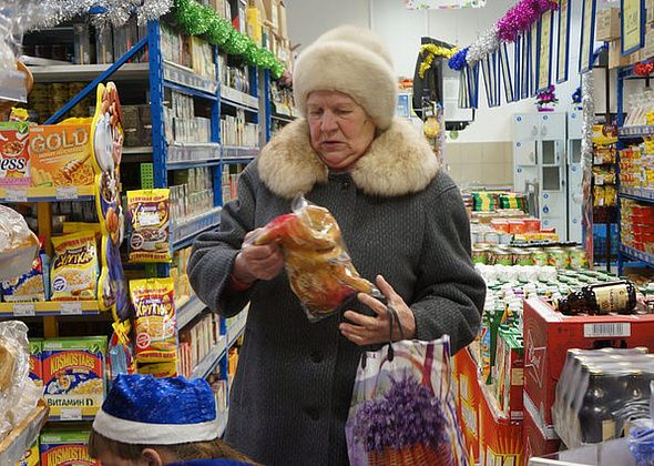 Роспотребнадзор выборочно проверил продукты в магазинах. Есть можно, но не все