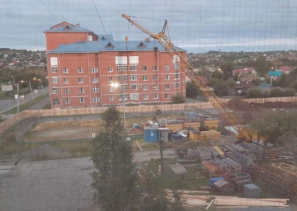 Почему жители соседних домов недовольны началом строительства на улице Октябрьской