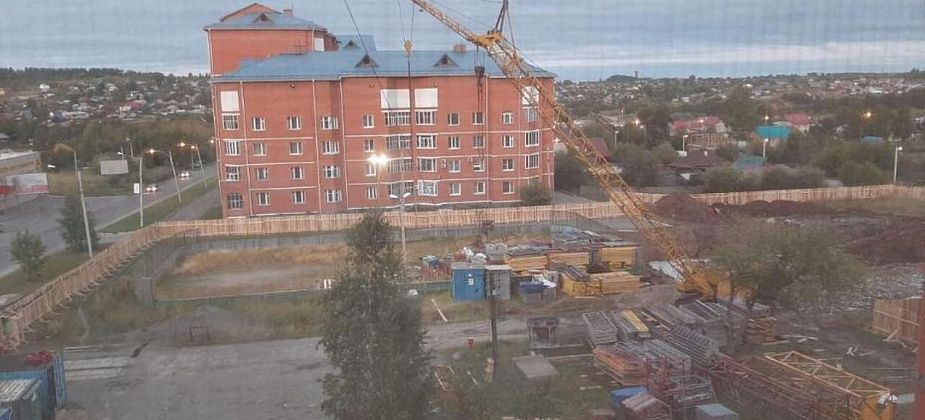 Почему жители соседних домов недовольны началом строительства на улице Октябрьской