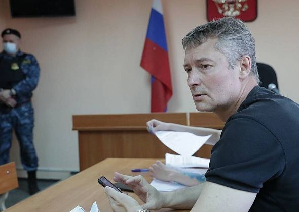 Суд назначил бывшему мэру Екатеринбурга Евгению Ройзману 30 часов работ и 9 суток ареста