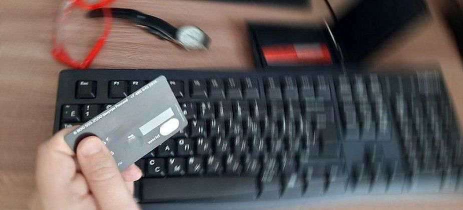 Жертвой мошенников становятся подростки 