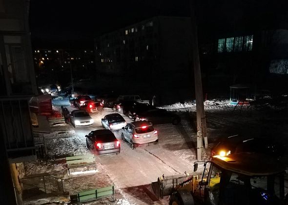 Краснотурьинцы жалуются на автомобильный хаос во дворе 