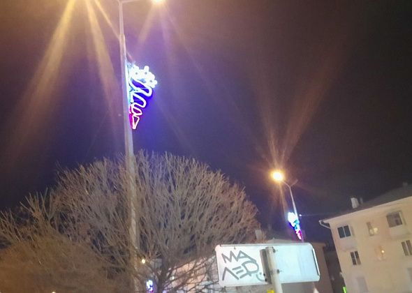 После ремонта в Краснотурьинске заработали новогодние мотивы