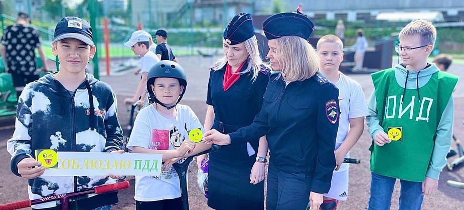 Полицейские провели для детей викторину по правилам дорожного движения