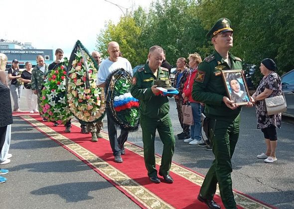 В Краснотурьинске простились с погибшим на СВО Олегом Вершининым