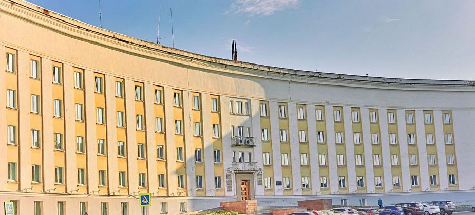 Приедет министр строительства. К нему можно попасть на прием
