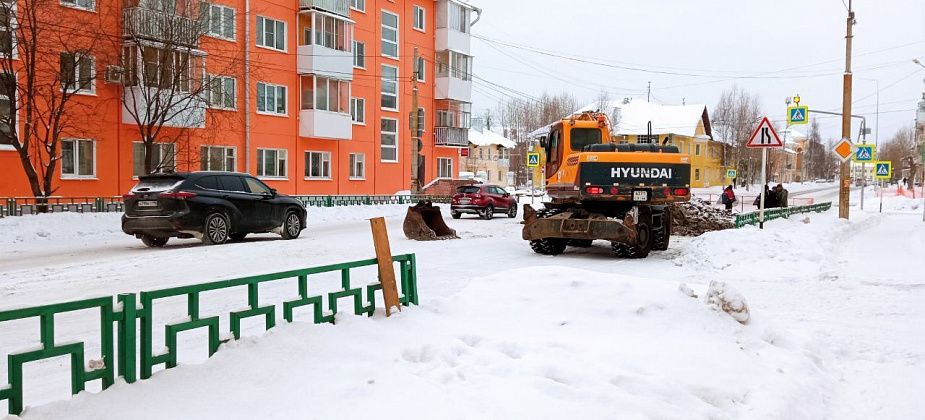 Из-за ремонта канализационного коллектора для проезда закрыли участок улицы Чкалова