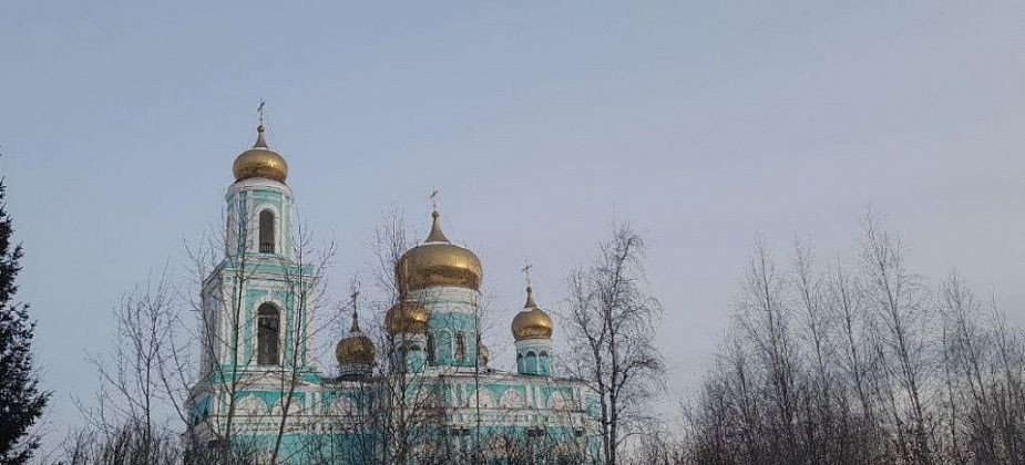 В соборе Максима Исповедника прошел субботник