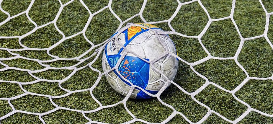 Ветераны сыграли в футбол в Краснотурьинске