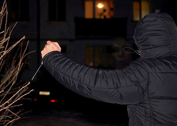 «Вы грешники!». Горожанин нападал на случайных прохожих c отверткой, троих успел ранить