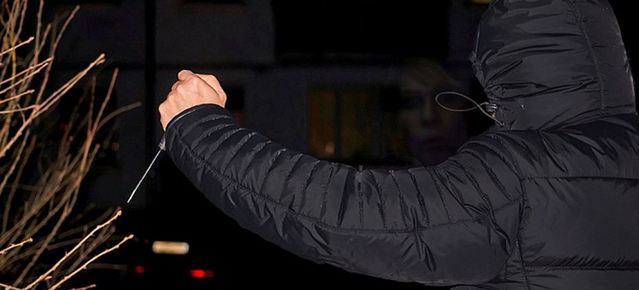 «Вы грешники!». Горожанин нападал на случайных прохожих c отверткой, троих успел ранить