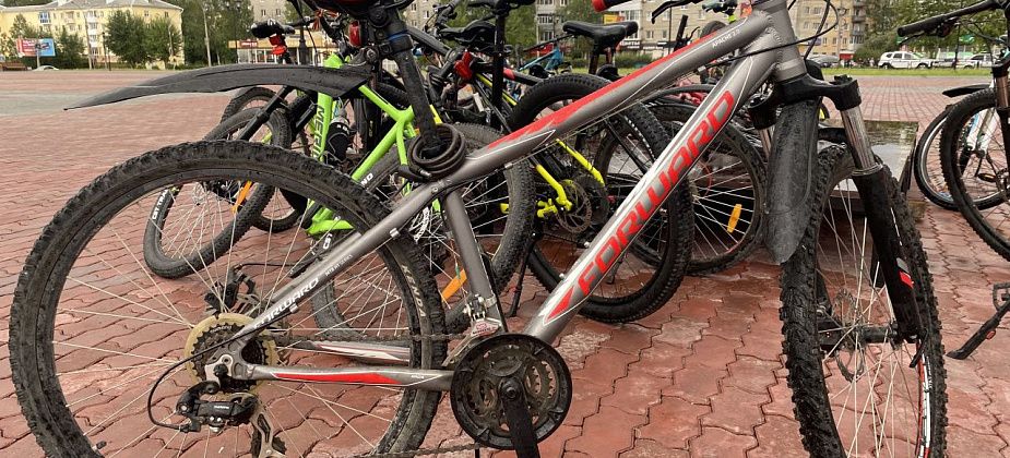 ГАИ предупреждает о безопасности: на дороги выехали велосипедисты 