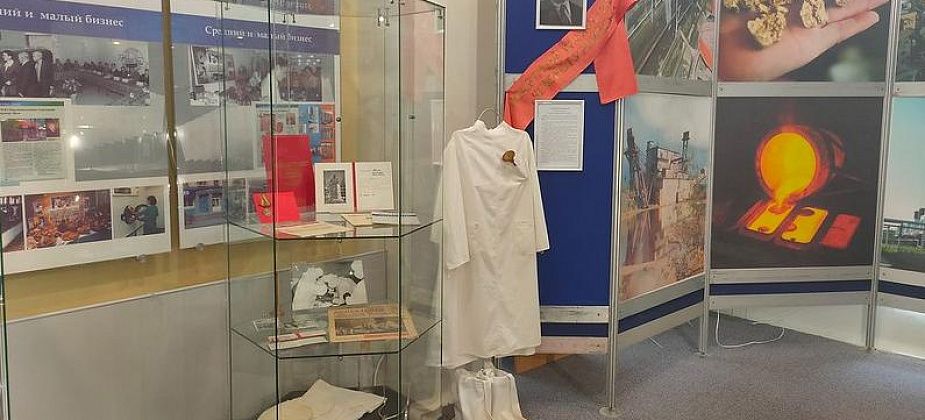 В Краснотурьинске открылась выставка, посвященная бывшему главному хирургу города Александру Франку