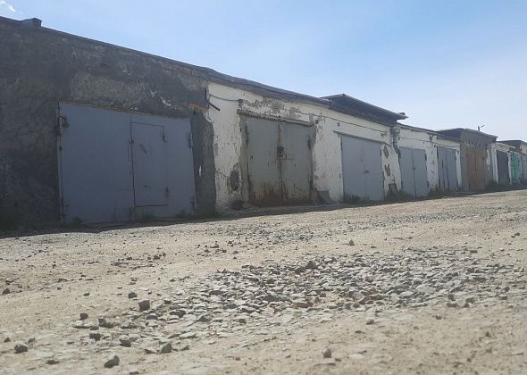 Суд обязал владельца гаража переделать крышу из-за потопов у соседки