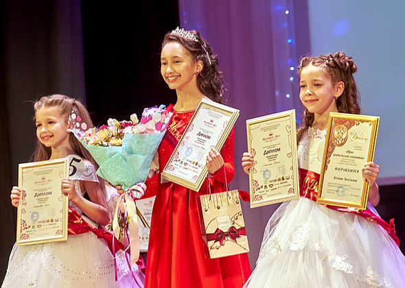 № 13 и корона победительницы: "Маленькой мисс" стала Анна Ибатулина