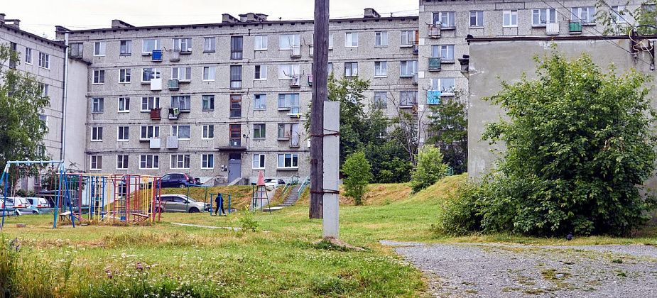 День шестой: мэр призывает голосовать на уличных участках, которых... нет