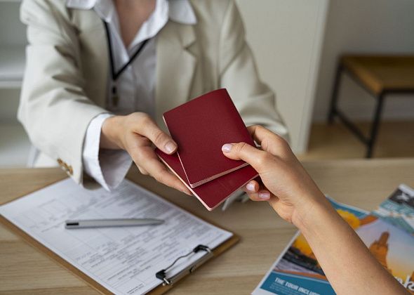 Гендиректора фирмы будут судить за нарушение при оформлении мигрантов