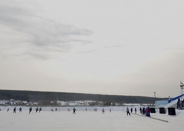 «Маяк» готовится выйти на большой лед