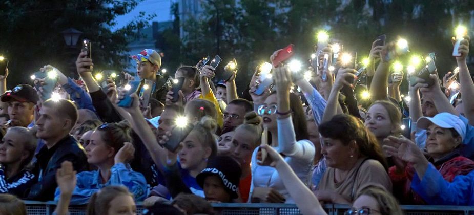 На День металлурга в Краснотурьинске выступит поп-группа “Фабрика”