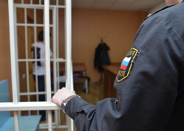 Экс-начальник пожарного отряда обвиняется в вымогательстве и получении взятки