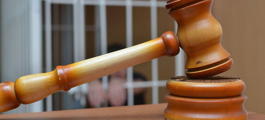 Обвиняемого в убийстве приговорили к 10 годам строгого режима