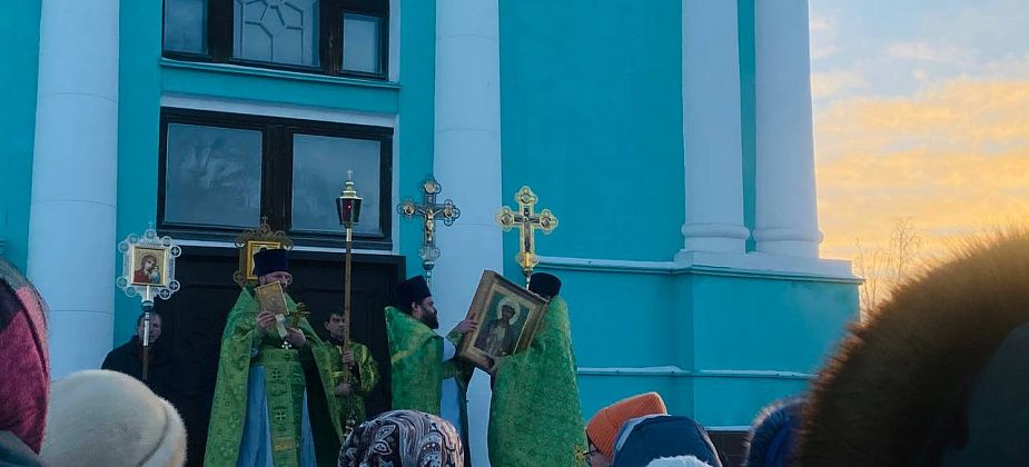В Краснотурьинске прошел крестный ход, приуроченный ко дню памяти Александра Невского