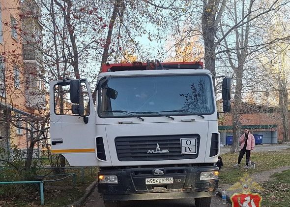 Материалы по смертельному наезду мусоровоза на пенсионерку передали в следствие