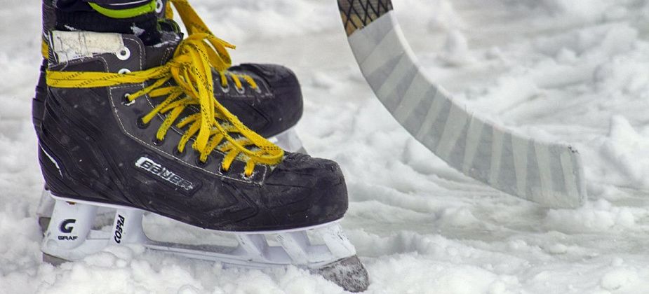 «Маяк» забил «Сибсельмашу» семь мячей, но пропустил 17 