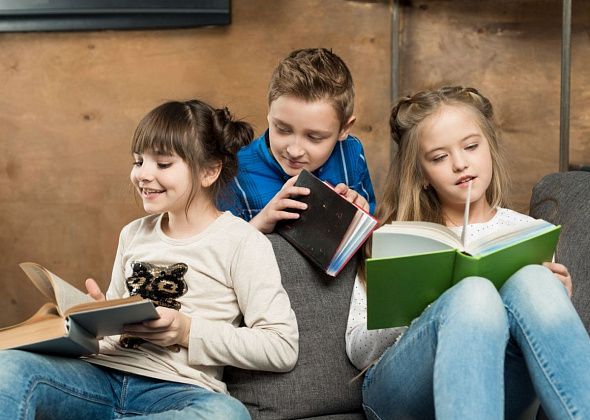 45 школьников приняли участие в городском конкурсе «Детство – это яркий островок»