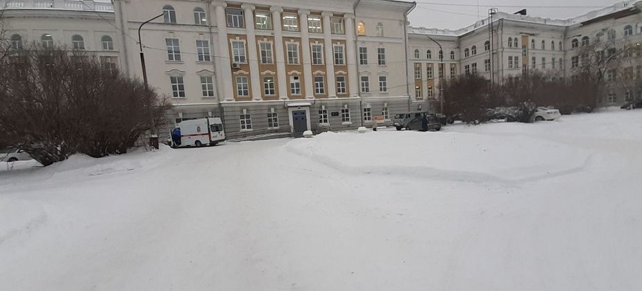 Краснотурьинская городская больница переходит на специальный график работы в новогодние праздники