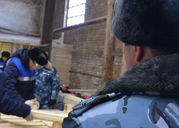 Суд отказал экс-сотруднику колонии, осужденному за взятки, в смягчении приговора