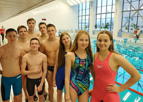 Краснотурьинские спортсменки отличились на региональном турнире по плаванию