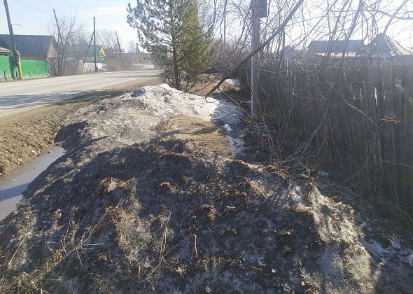 «Тротуара нет лет 30»: после смертельного ДТП жители Медной Шахты жалуются на условия для пешеходов