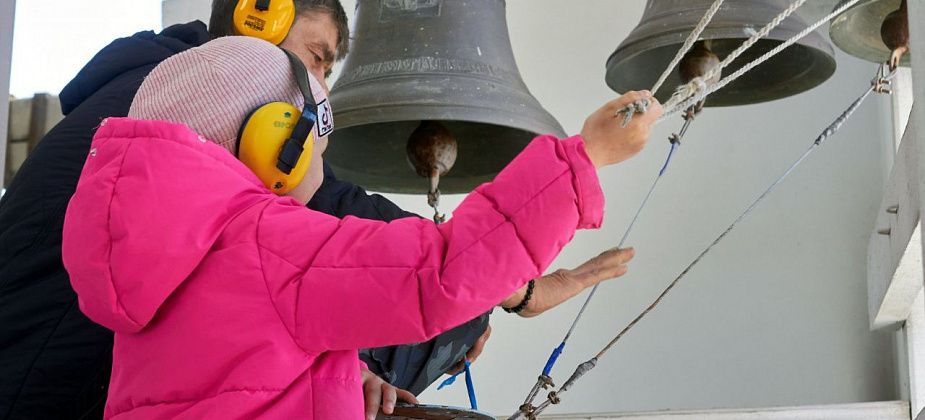 Любой желающий может попробовать себя в роли звонаря собора