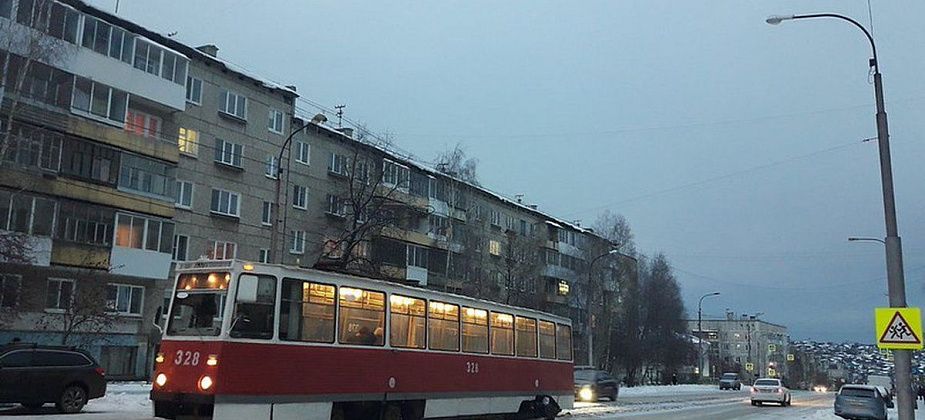 Коммунальщиков Краснотурьинска оштрафовали на 100 000 рублей за аварийные рельсы