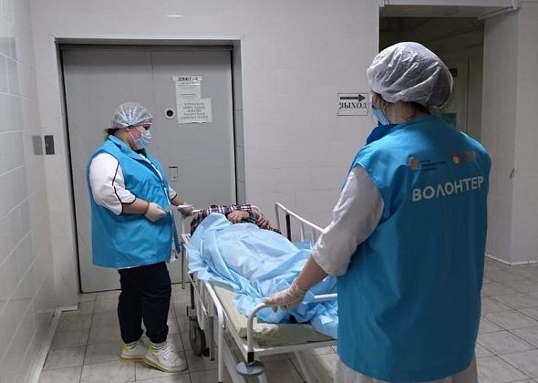 Волонтеры Краснотурьинска посетили городскую больницу для оказания паллиативной помощи пациентам