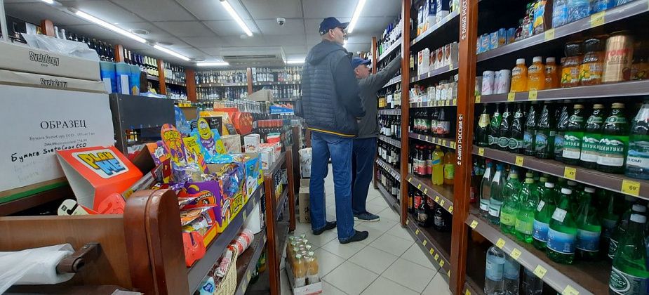 Горожанка девять раз крала из одного и того же магазина «Красное&Белое» 