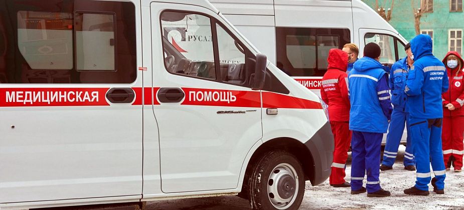 «РУСАЛ» подарил краснотурьинской больнице две новые машины скорой помощи