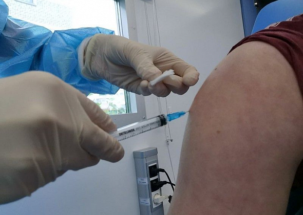 Обжаловали приговор фельдшеру, которая фиктивно делала прививки от "короны"