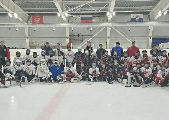 Юные хоккеисты из Краснотурьинска, Серова и Красноуральска вышли на «Северный лед»