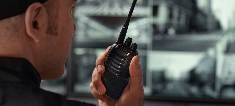 Суд оштрафовал ЧОП за нарушения в хранении спецсредств и ношении формы