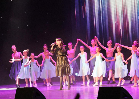 Танцовщицы из Краснотурьинска выступили на одной сцене с Дианой Гурцкой