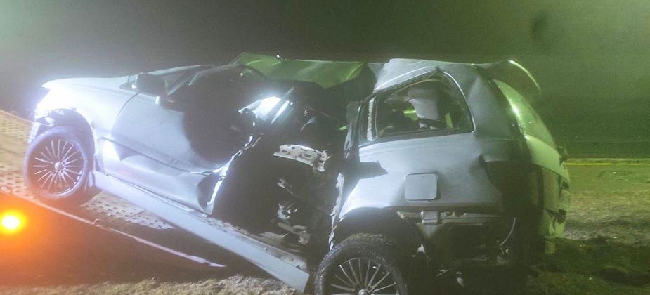 Выпили три бутылки водки и перевернулись. За апрельскую аварию наказан водитель